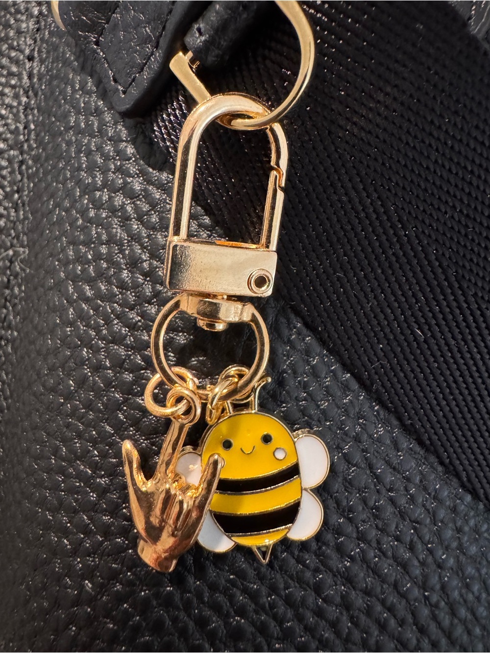 I love you Bee 🐝 with American Sign Language 🤟🏻 gold charm